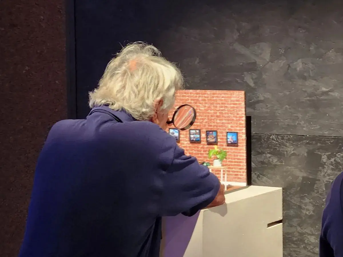 Collectif API — La plus petite exposition photo au monde